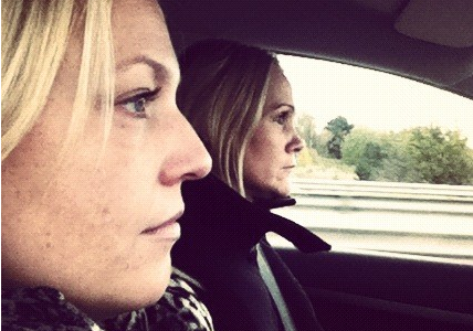 Sofia och Helen on the road